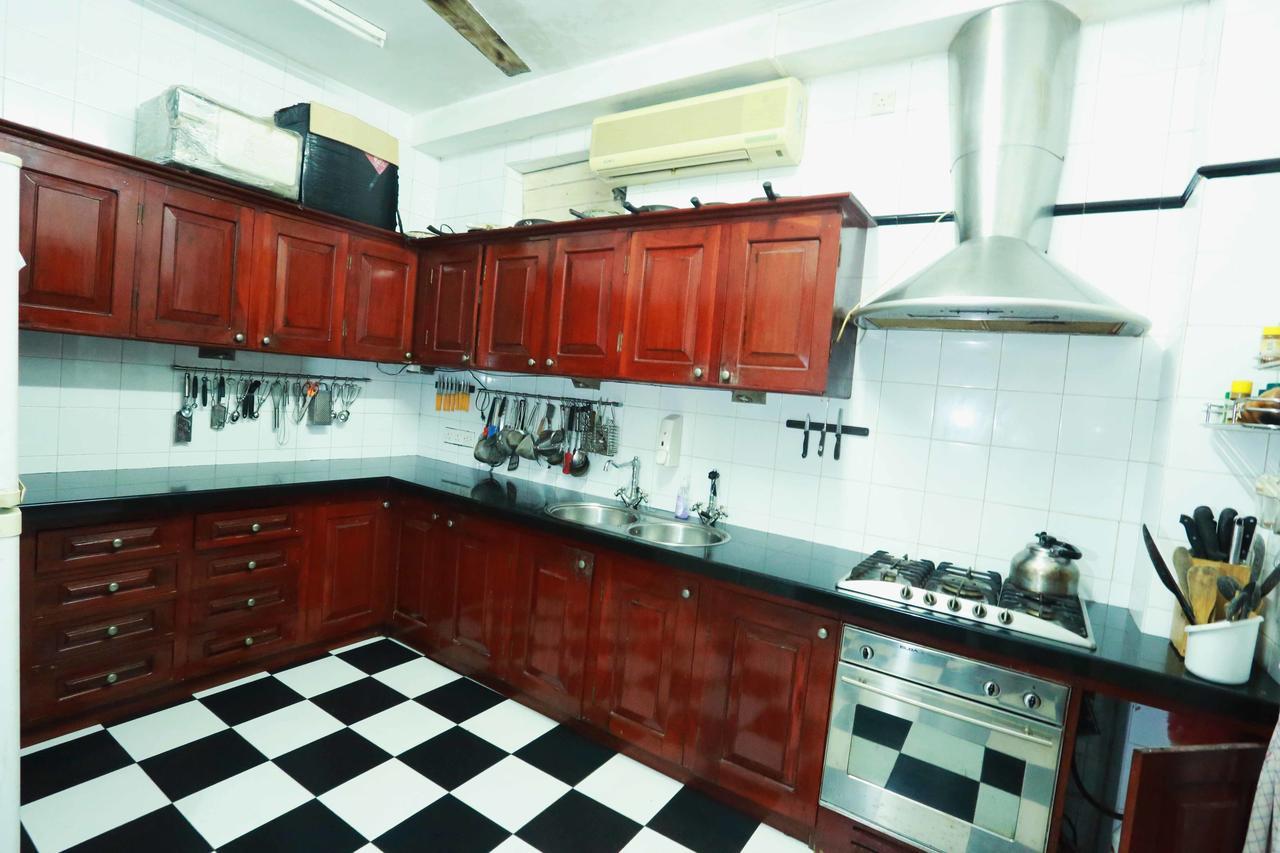 Villa Kusum Хикадува Екстериор снимка